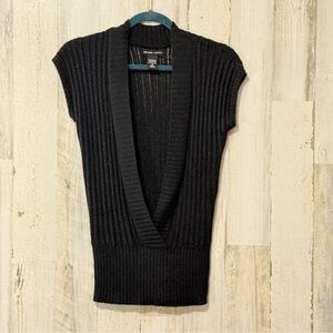 New York & Company Deep V-Neck Black Sleeveless Sweater